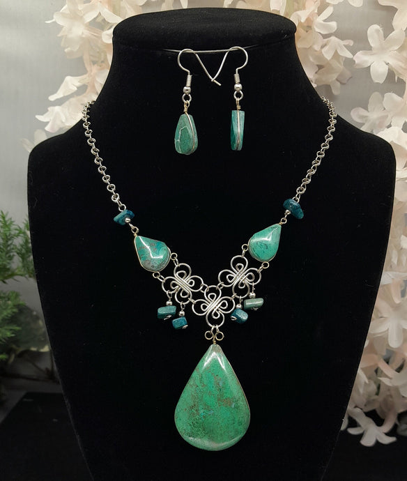 Chrysocolla Wire Wrap Necklace with Earrings
